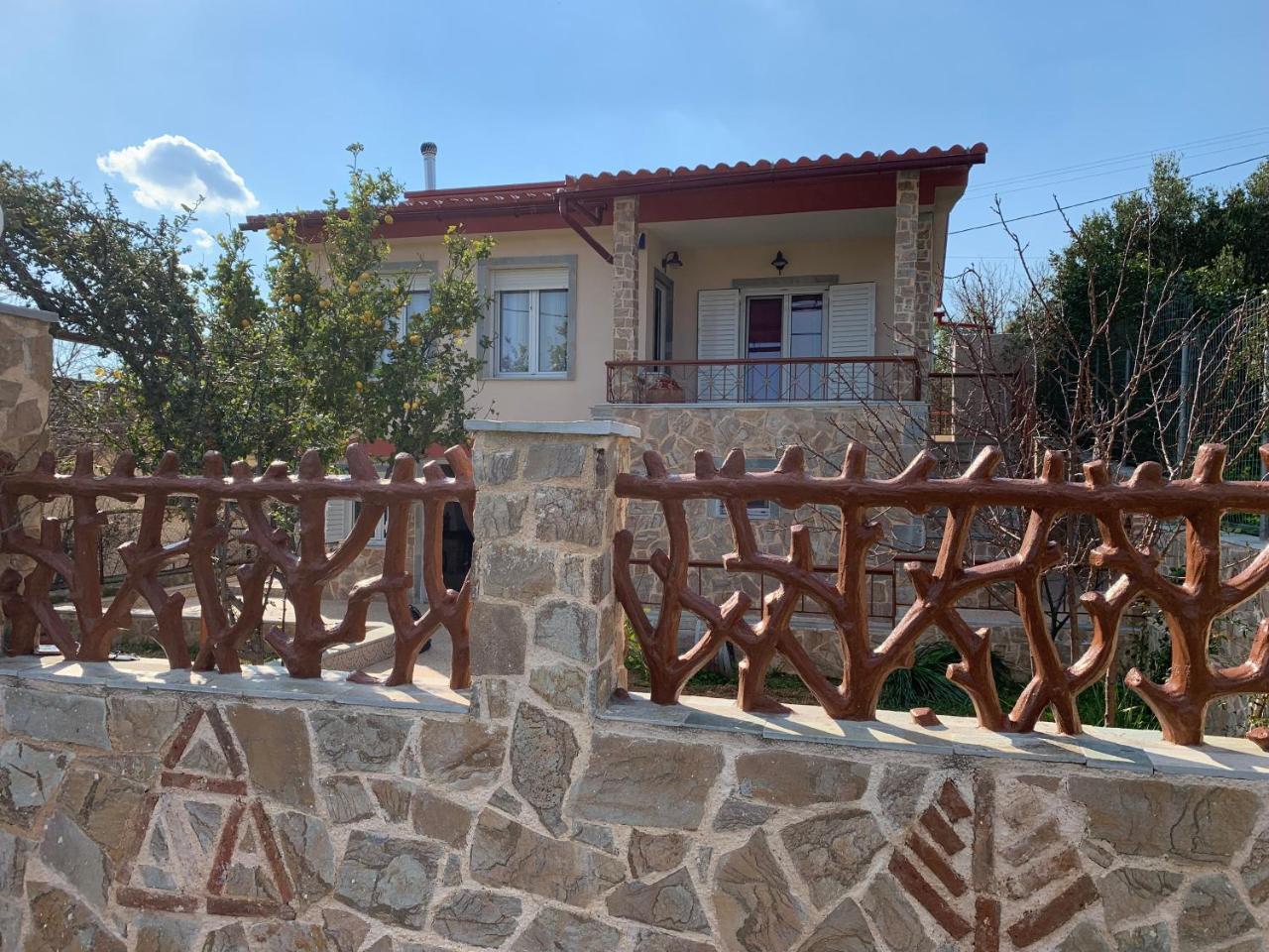 Peaceful House Near Airport Villa Pikérmion Exterior photo
