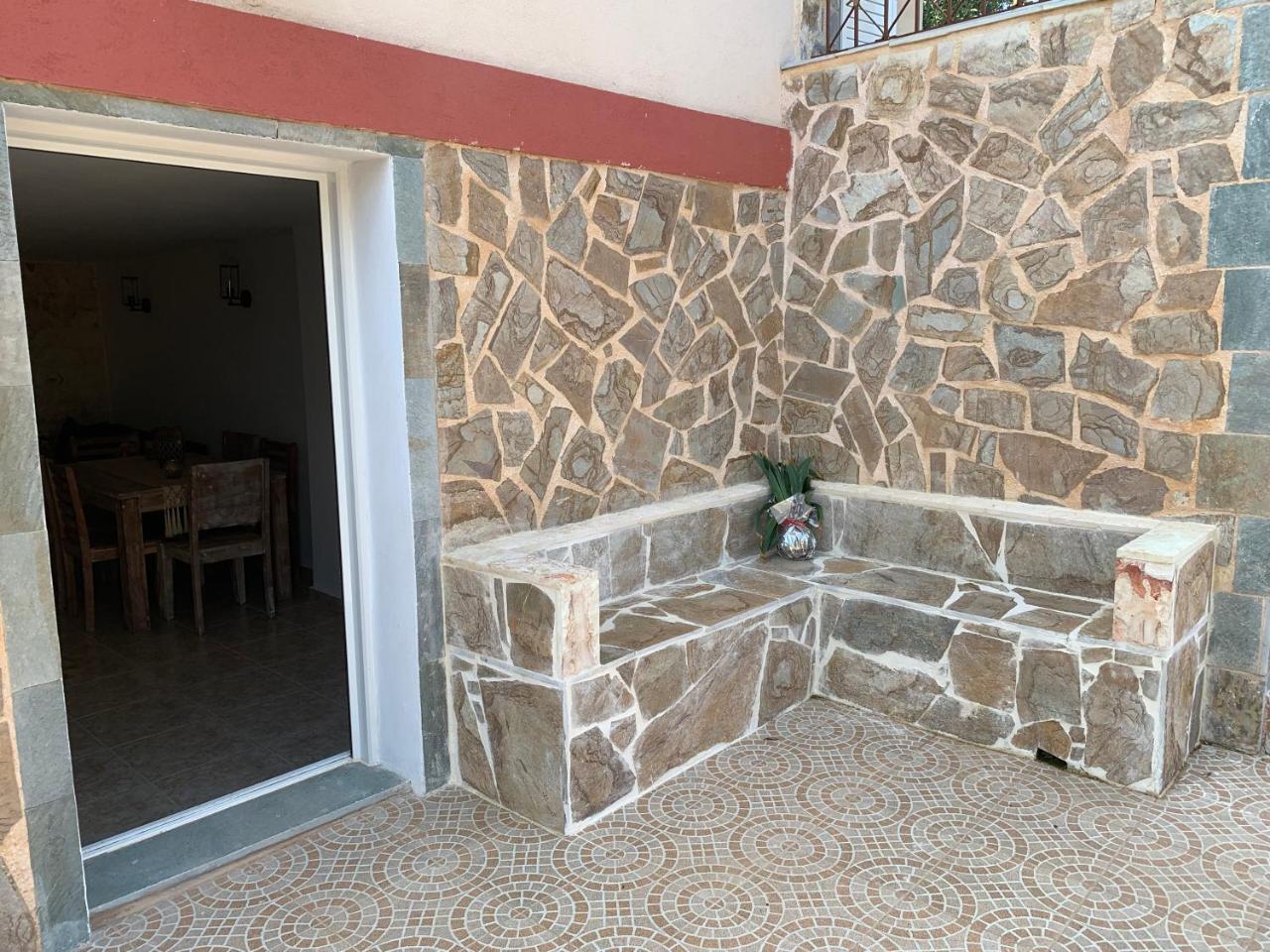 Peaceful House Near Airport Villa Pikérmion Exterior photo